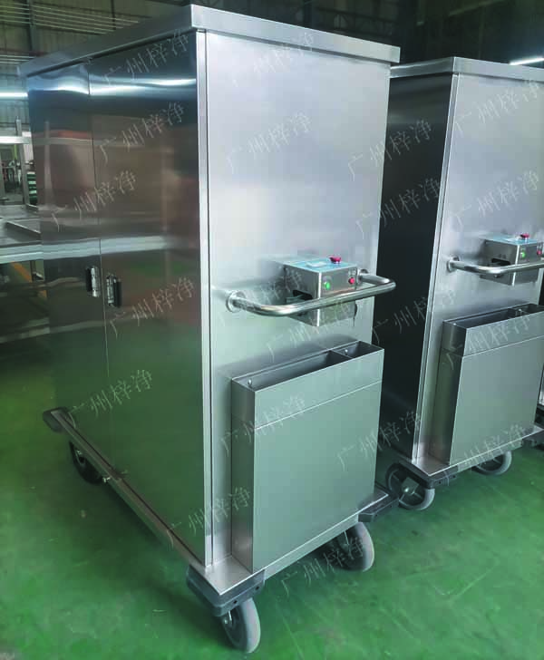 密閉式滅菌器械物品電動轉(zhuǎn)運車有單面雙開門,單側(cè)門可旋轉(zhuǎn)角度≥220°度開啟設(shè)計，裝卸物品更方便;