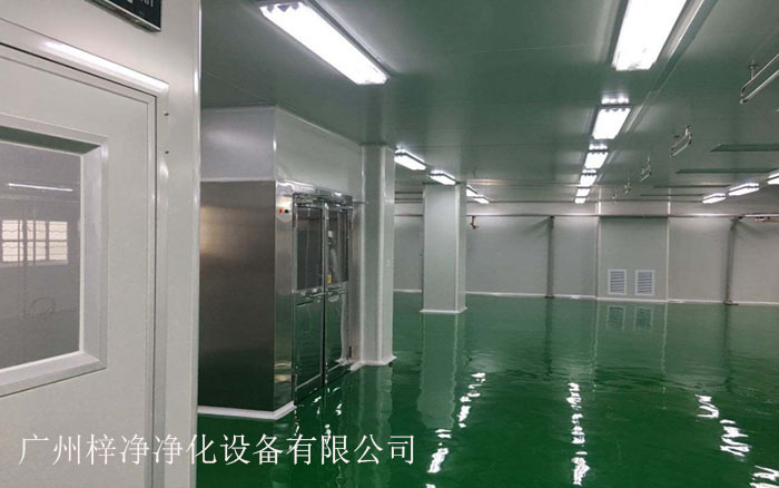 風(fēng)淋室主要用于對(duì)進(jìn)入潔凈室的人員進(jìn)行預(yù)處理，以減少帶入的塵埃和污染物。