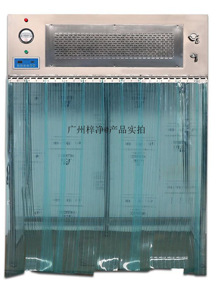 層流罩在潔凈室的建設(shè)和維護中，層流罩是必不可少的。